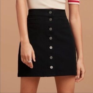 Aritzia Black Button-Front Skirt
